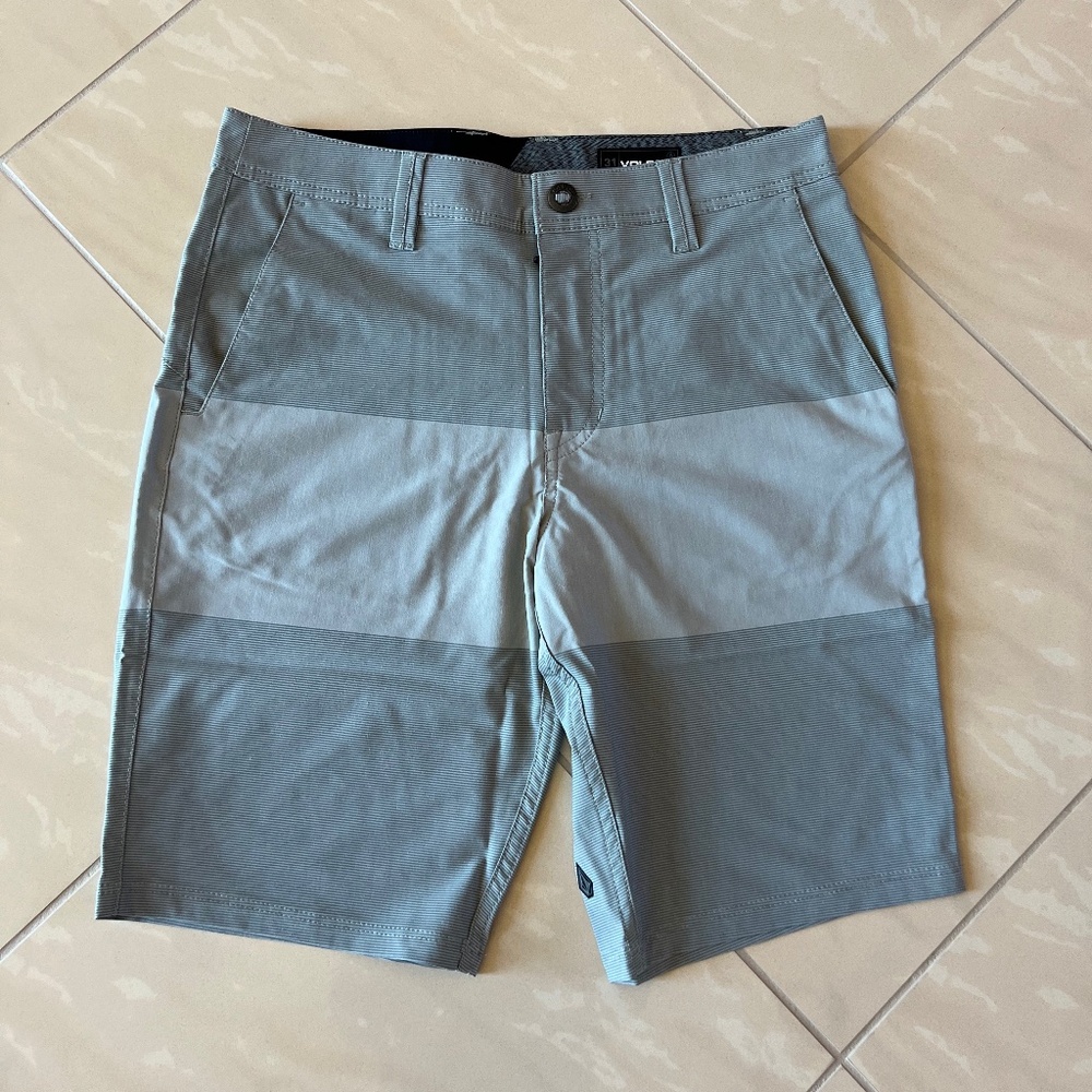 #2679 Volcom Surf & Turf SNT frickin mix 21" size 31